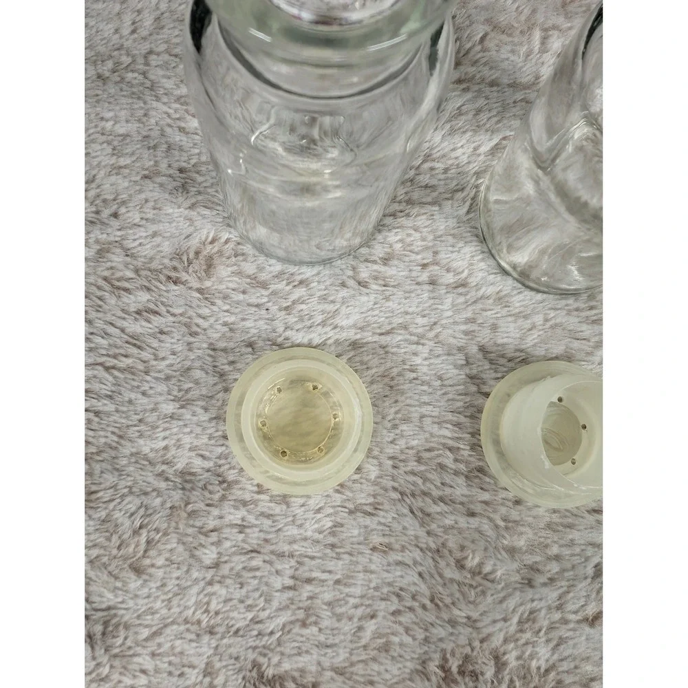 Vintage‎ Set of 2 TC Wheaton Glass Apothecary Jars USA Mold 34 58 Plastic Lids